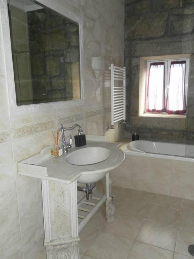Montanhas Do Douro Villa Paredes da Beira ภายนอก รูปภาพ